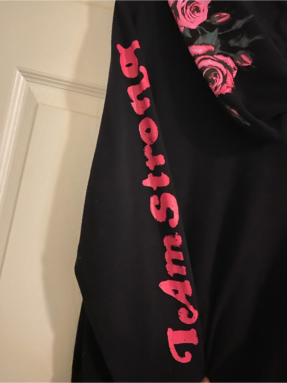 Torrid Black  Hoodie Sweater with Pink Rose Accent I Am Strong Plus Size 1X - Picture 3 of 6
